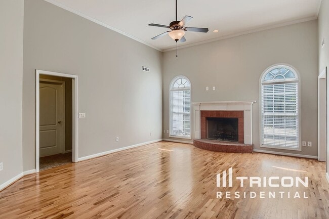 Photo - 2713 Trellis Ct SW