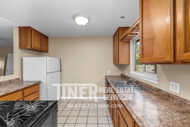 Photo - 4053 Cornelia Way