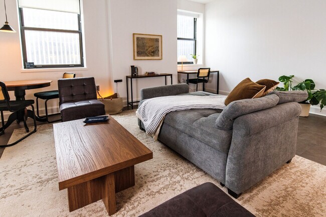 Photo - 758 N Broadway Unit ID1379069P