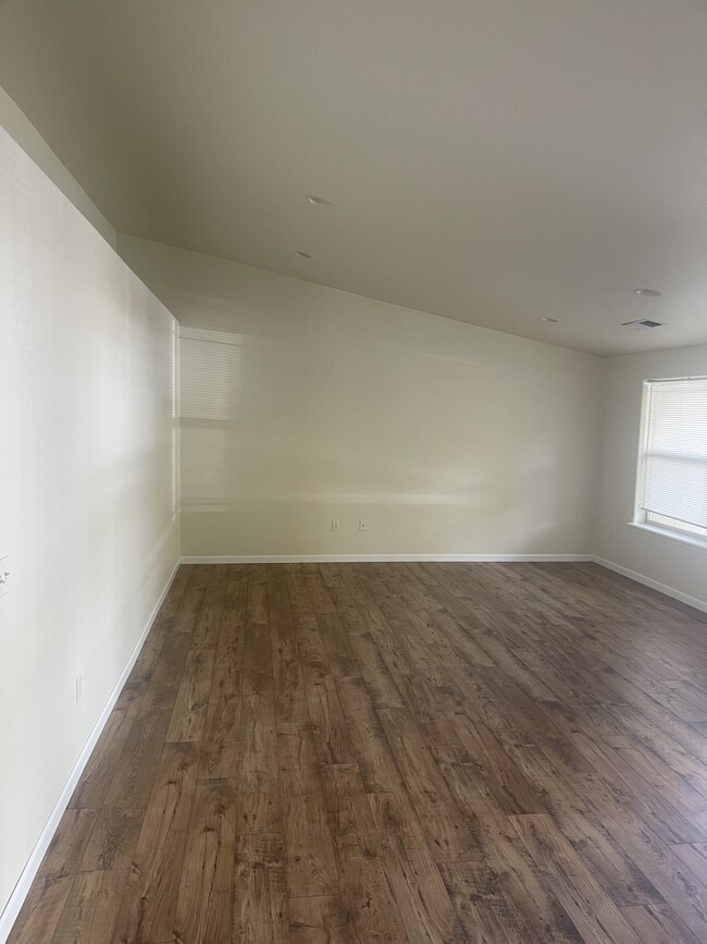 Photo - 113 Little Butte Dr