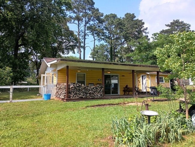 Building Photo - 767 Co Rd
