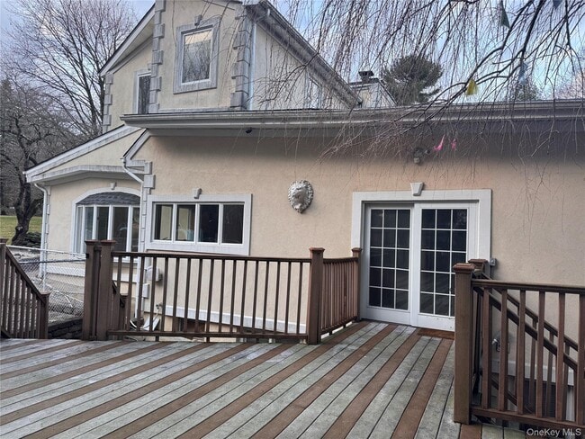 Photo - 201 Red Hill Rd