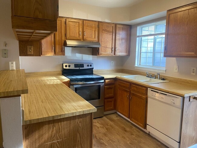 Photo - 1290 Milo Cir