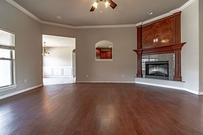 Photo - Centerton Family Home!
