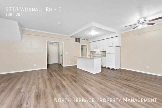 Photo - Bright & Inviting 1-Bedroom, 1.5-Bath with... Unidad C