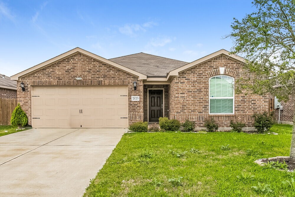 Photo - 2123 Beach Bluff Rd