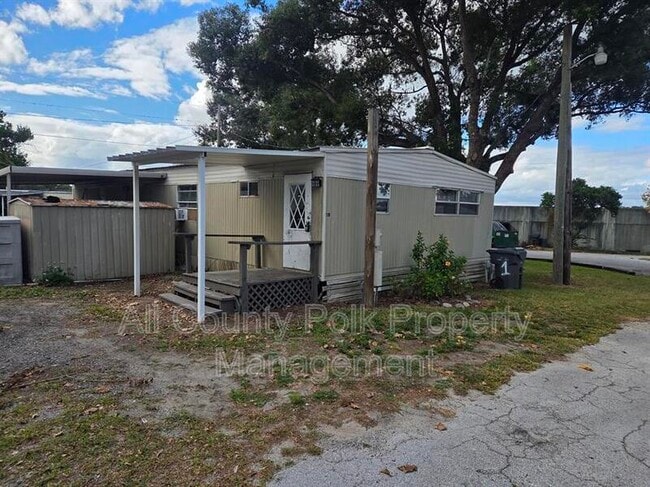 Building Photo - 2735 W 10th St Unit HP#11B