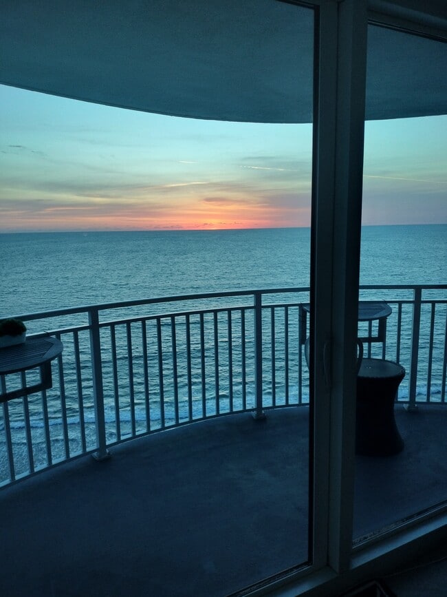 Building Photo - 2625 S Atlantic Ave Unit 23NE