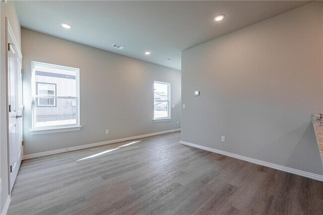 Photo - 1500 SW Casuarina Dr