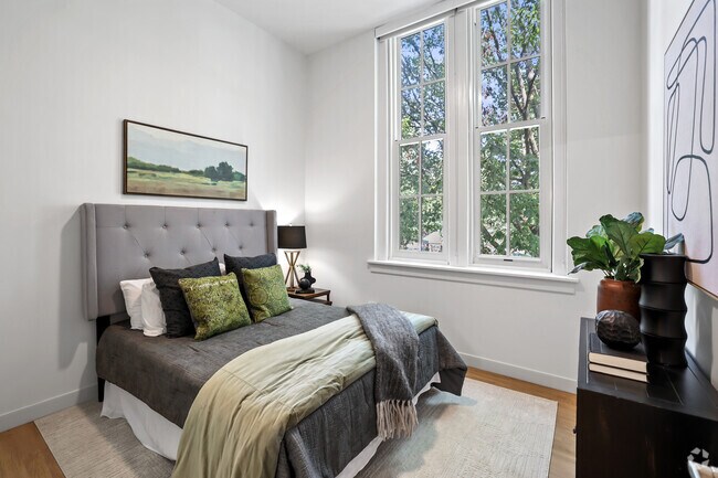 1BR, 1BA - 632SF - Bedroom