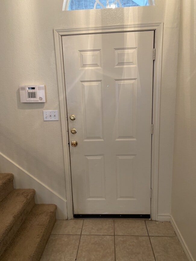 Photo - Townhome 3/2/2 in Arlington