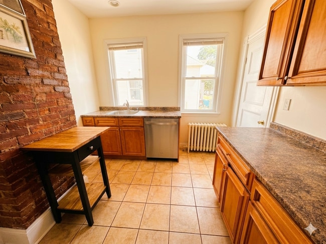 Photo - 75 Elmira St Unit First Floor 3BR + Office