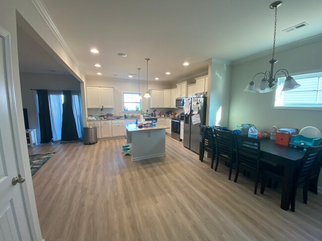 Photo - 1112 Sapphire Dr