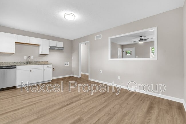 Photo - 8168 Ashbrook Dr