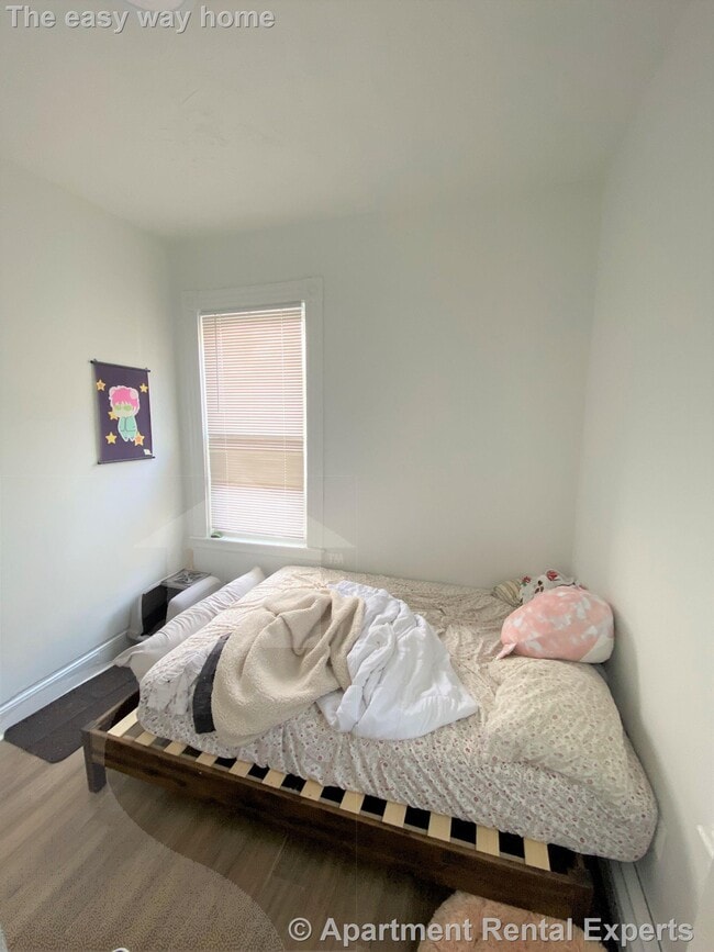 Photo - 254 Windsor St Unidad #2L