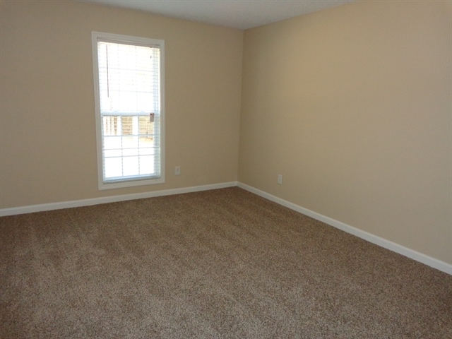 Photo - 1633 Amalie Dr