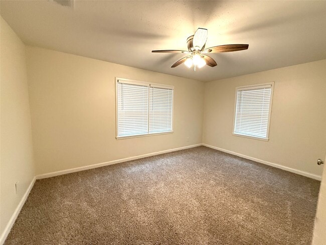 Photo - 8 Piney Way