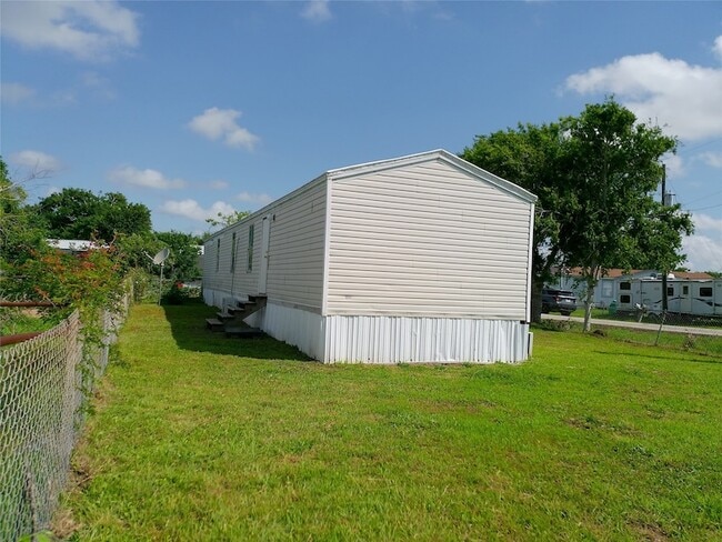 2501 Mcdonald Rd