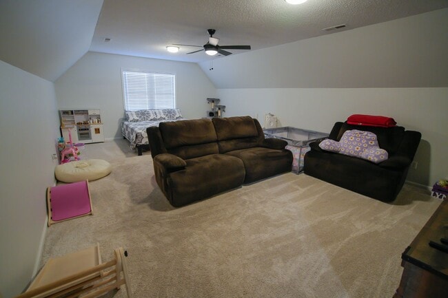 Photo - 218 English Walnut Dr