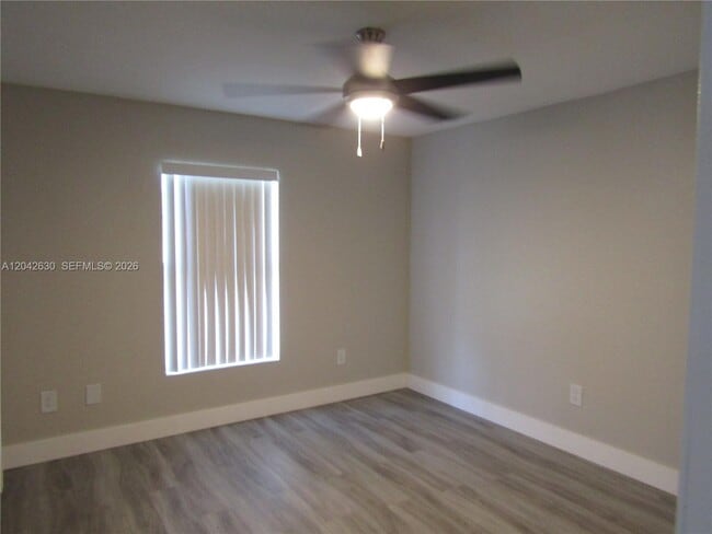 Photo - 2703 Ansel Ave S Unidad 2703