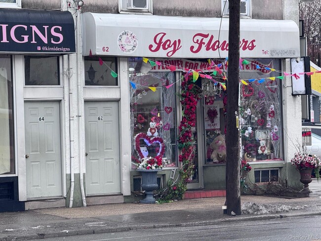 Building Photo - 62 Jerusalem Ave