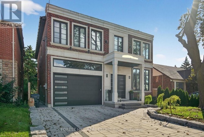Photo - 645 Coldstream Ave
