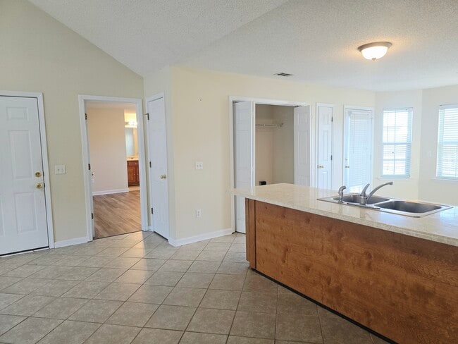 Photo - 111 Quarterhorse Dr