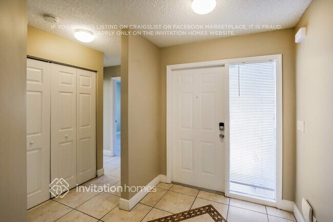 Photo - 6249 Island Way