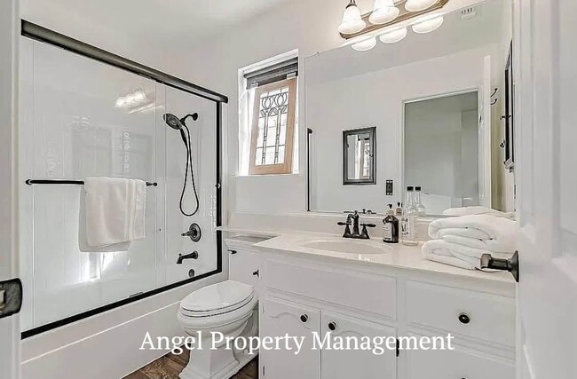 Photo - 2206 Halsey Cir