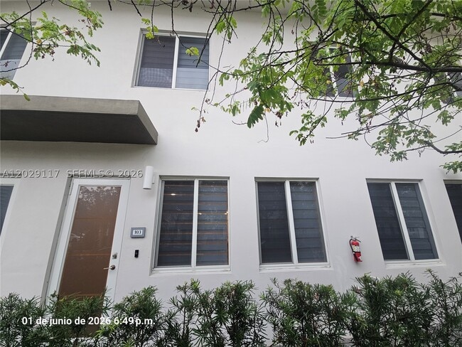 Building Photo - 6453 NW 102nd Path