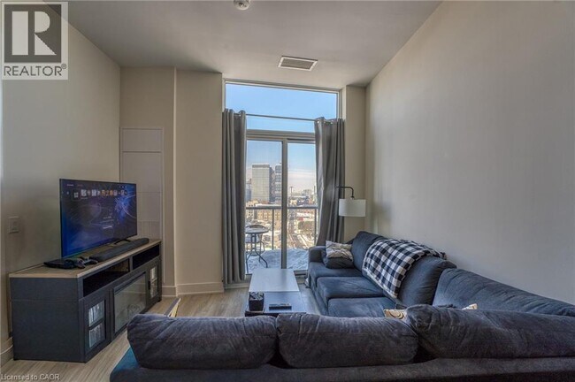 Photo - 212 King William St Unité 1411