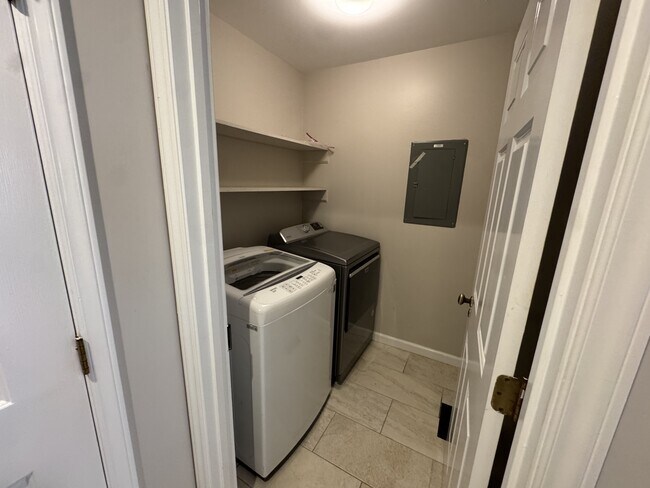 Photo - 219 Larkfield Rd