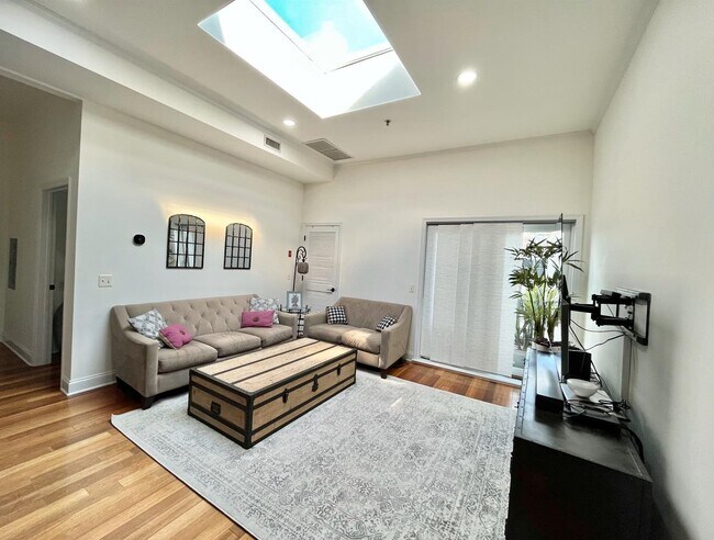 Photo - 650 2nd St Unidad 5B