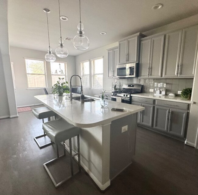 Photo - 6214 Scott Way