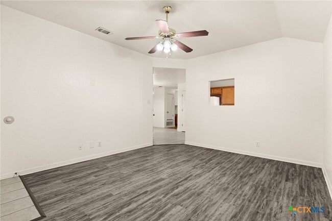 Photo - 1405 Chips Dr