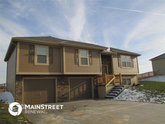 Building Photo - 104 Golfview Dr Rental