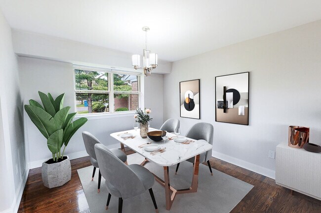 Photo - Barrett Country Club Apartments