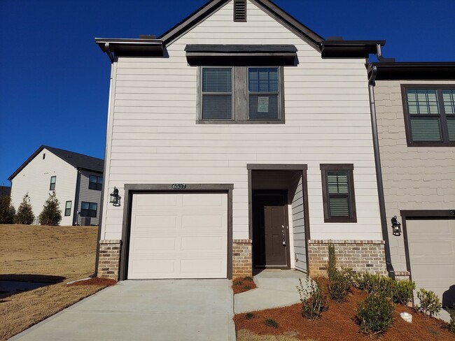 Newly Built Beautiful Townhome for Rent in... - Newly Built Beautiful Townhome for Rent in...