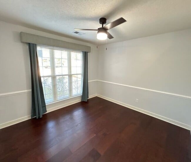 Photo - The Oaks on Lake Carolina