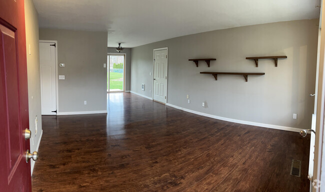 Building Photo - 6690 Basswood Dr Rental