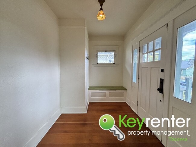 Photo - Charming 3-Bedroom Rental Home in Central ...