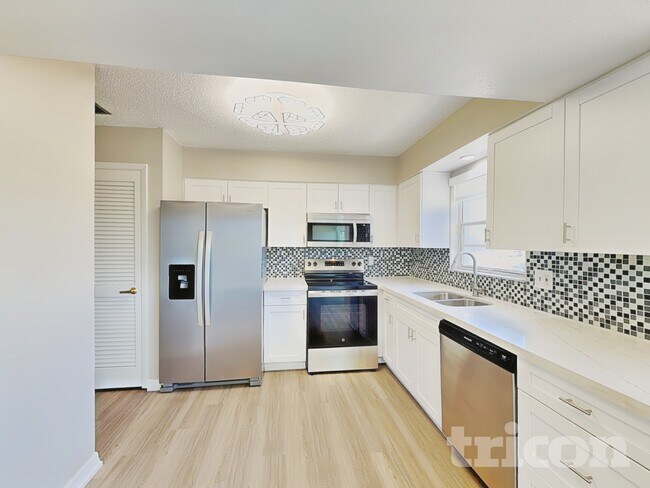 Photo - 6387 Otis Rd