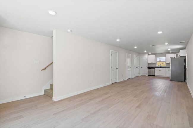 Photo - S 5th St Unit 1407 S 5th ST