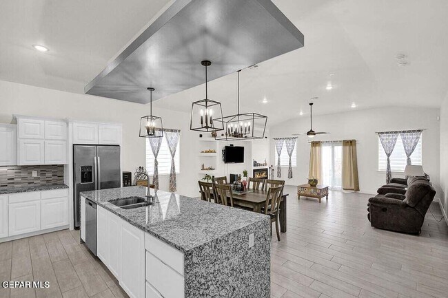 Photo - 12365 Desert Wolf Ave