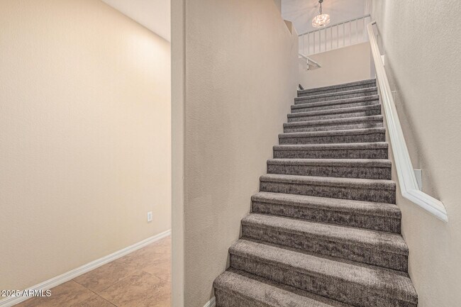 Photo - 15221 N Clubgate Dr Apartamento Unidad 2005