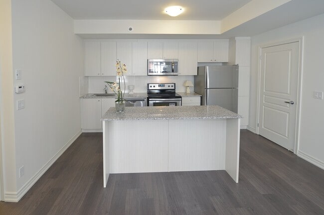 Photo - 90 Eastwood Park Gardens