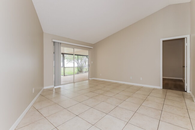 Photo - 2612 Brianholly Dr