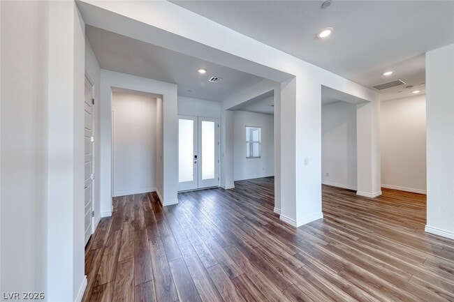Photo - 968 Woodburn Ln