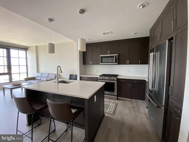 Photo - 930 Rose Ave