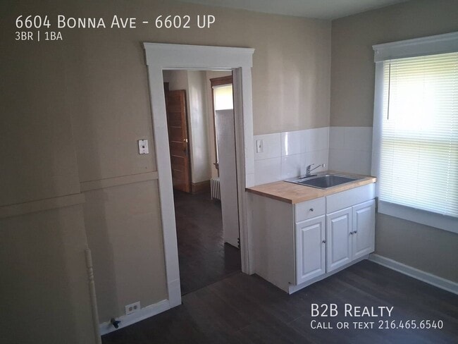 6604 Bonna Ave Unit 6602 UP